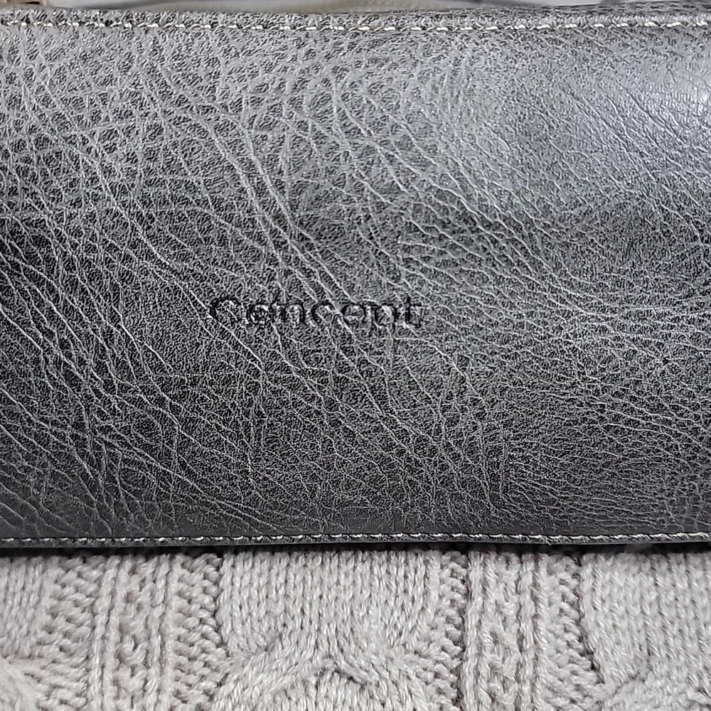 New Concept Oakley Wipstitch Gray Bag - Picture 11 of 11